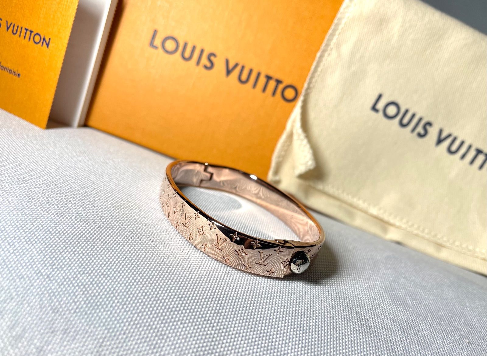 特価◆Louis Vuitton カフ ナノグラム ピンクゴールドバングル LOUIS VUITTON ルイヴィトン バングル カフ・ナノグラムM メタル