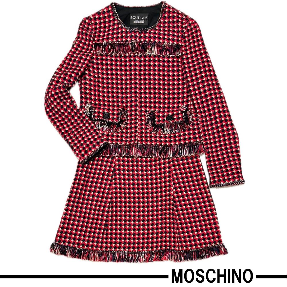 moschino ワッペン ジャケット ツィード レディース モスキーノ 新品モスキーノMOSCHINOツイードスーツ(セットアップ）赤 #40 - メルカリ