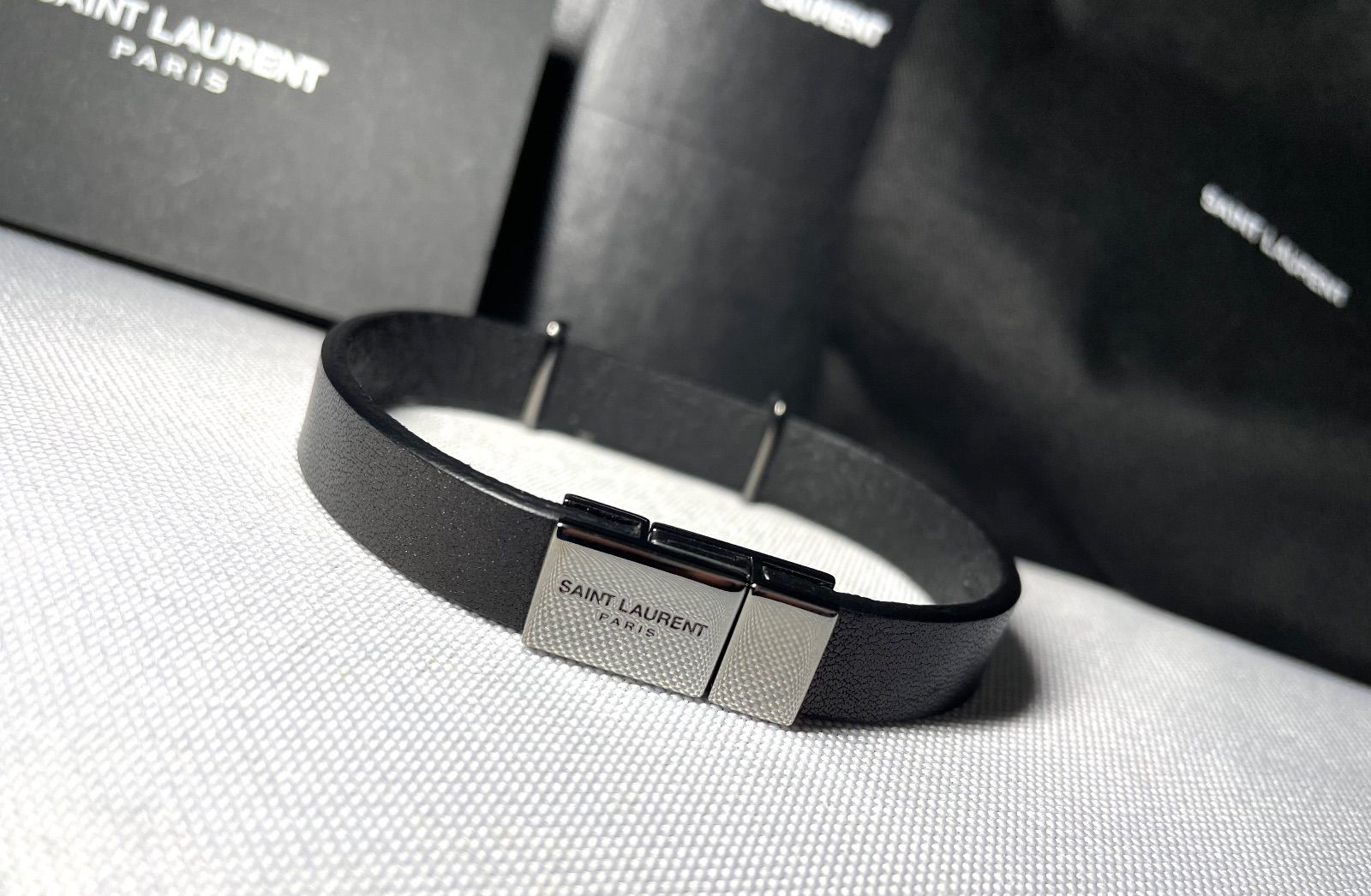 美品 Saint Laurent Paris サンローラン パリ YSLデザイン カサンドラ