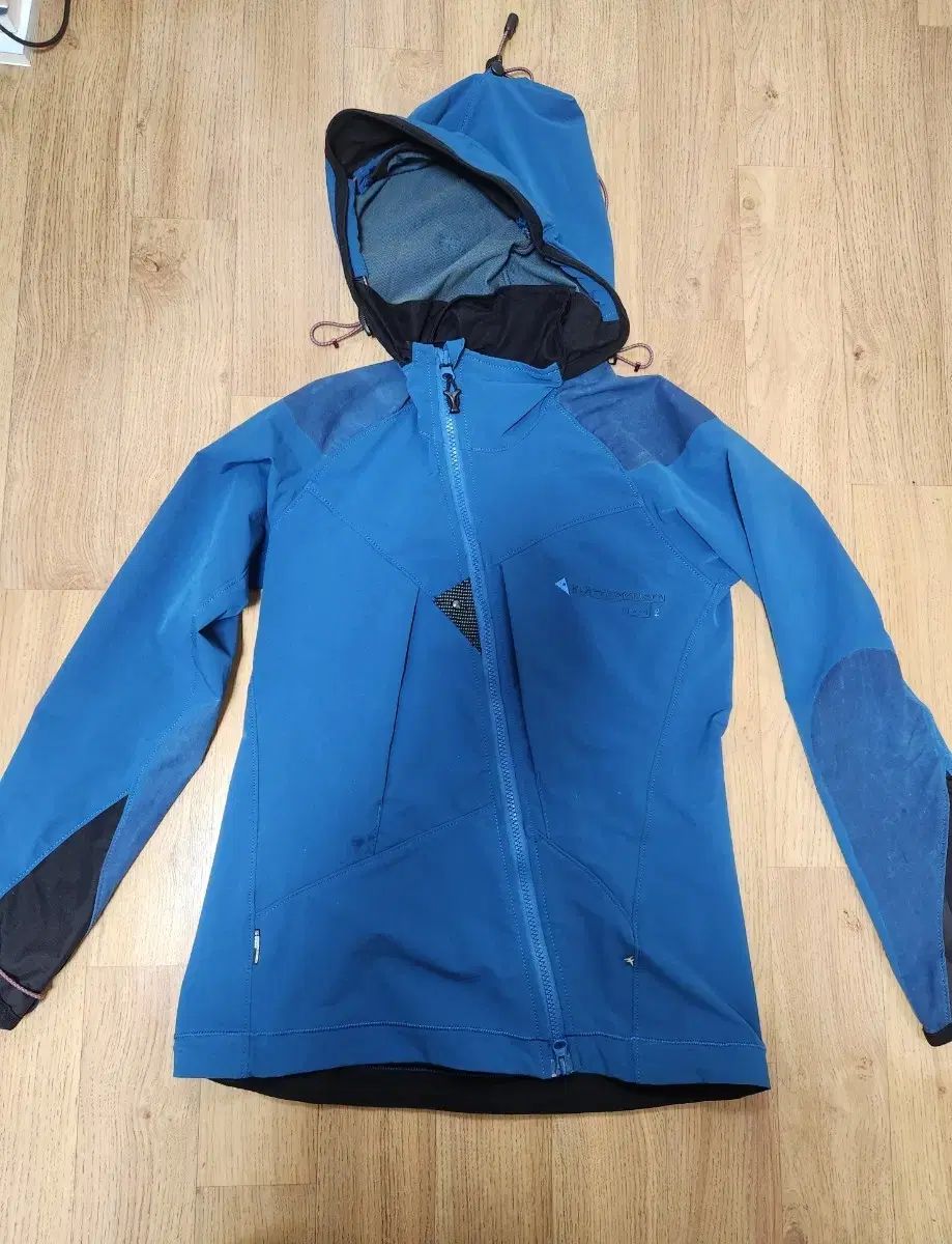 クレッタルムーセン プロ ジャケット xs