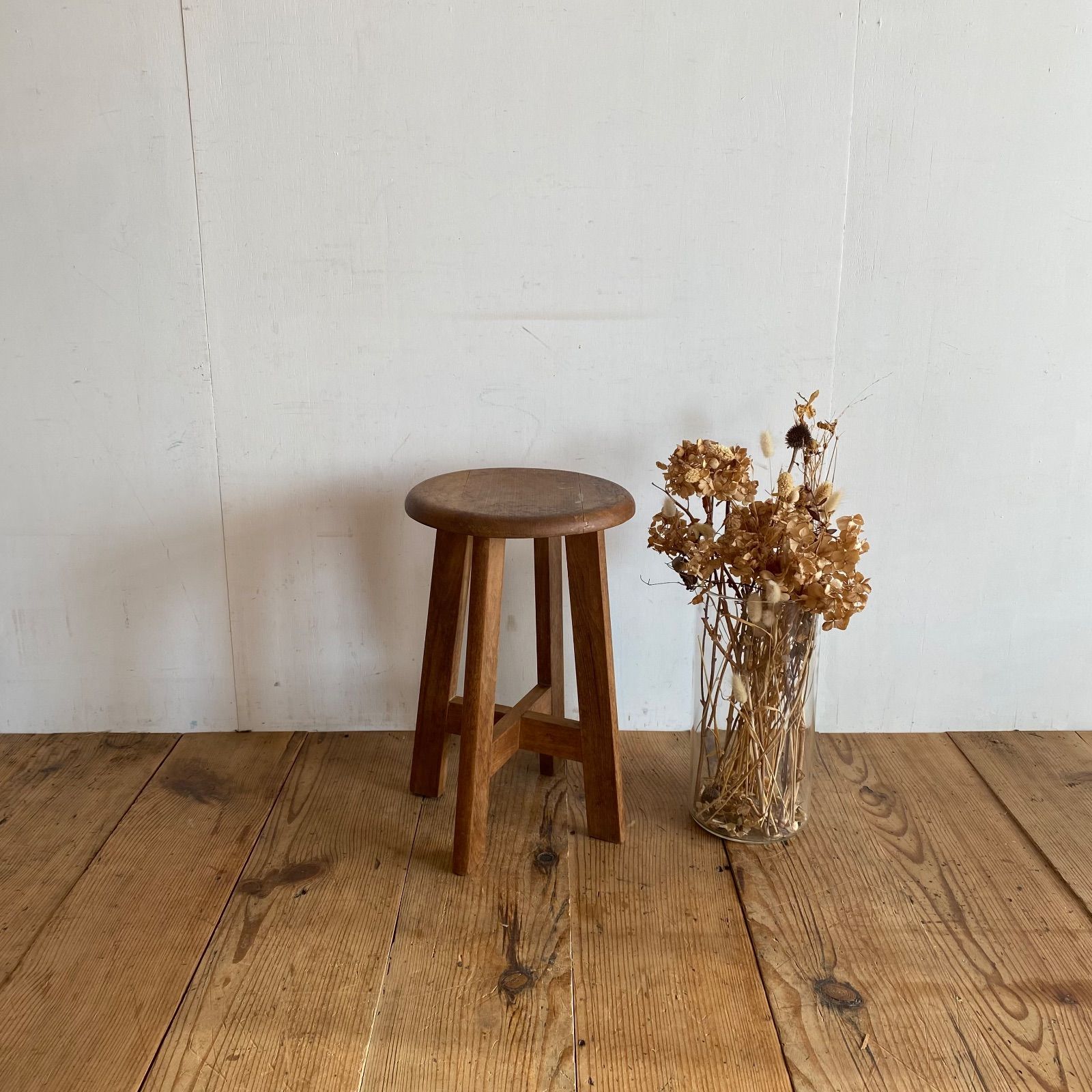 アンティーク 古家具 木製スツール 丸椅子 花台 サイドチェア 古道具 y 463