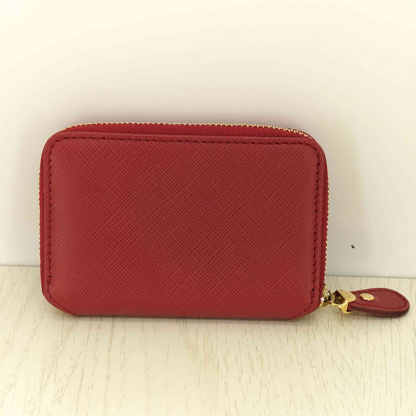 サルヴァトーレフェラガモ Salvatore Ferragamo ヴァラリボン コイン