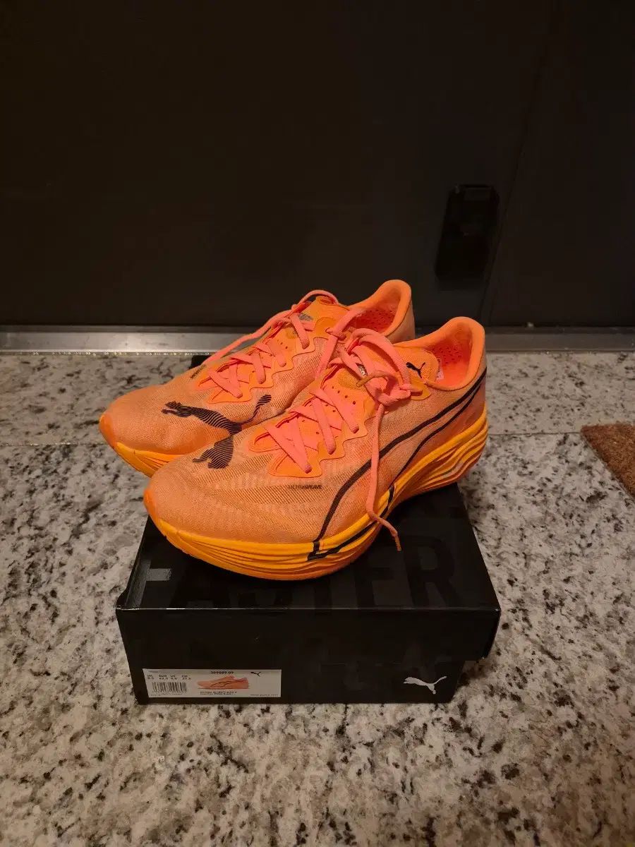 プーマ ディナエル3 ファンタ カラー 275