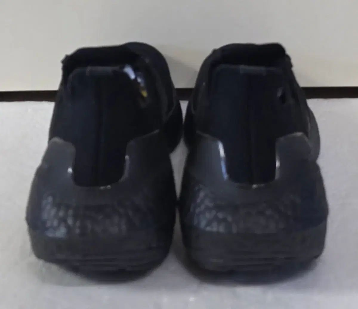 ウルトラブースト21