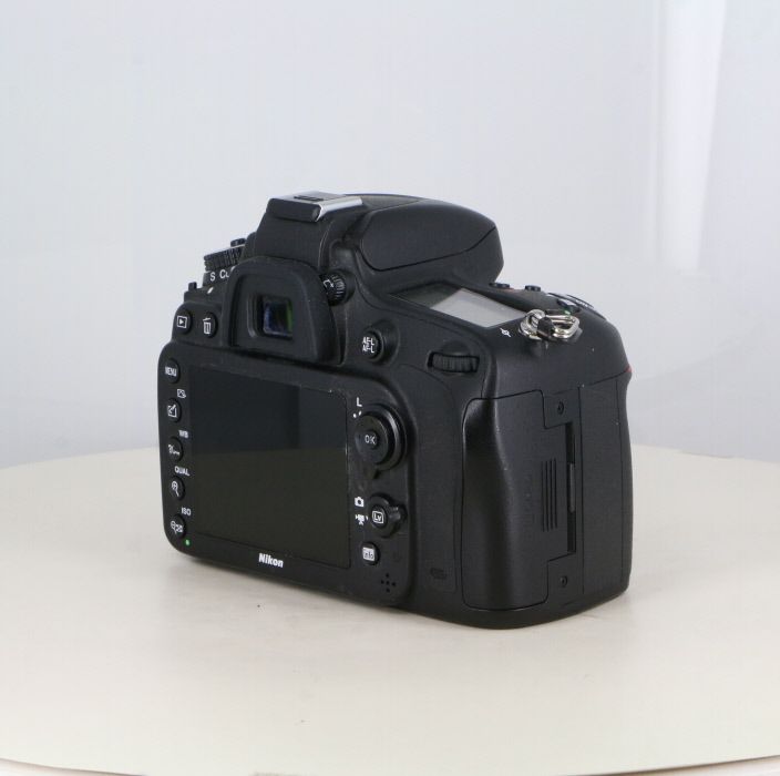 中古】(ニコン) Nikon D600 ボディ - メルカリ