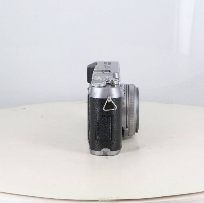  フジフイルム FinePix X 100 シルバー コンパクトデジタルカメラ デジタルカメラ