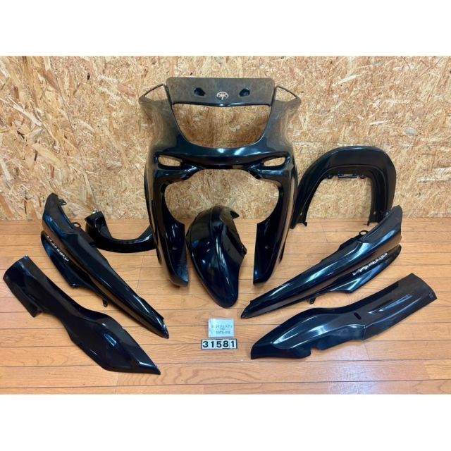 ZU 31581 ヤマハ YAMAHA マジェスティ250 SG 03 J 018 外装カウルセット アッパー サイド リア フェンダー