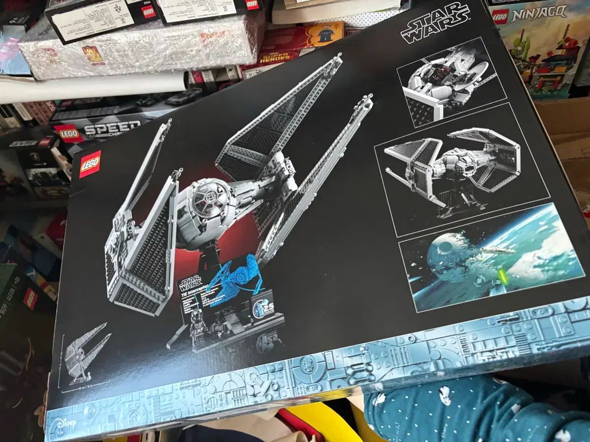 LEGOブロック 75382 Star Wars スター ウォーズ TIEインターセプター