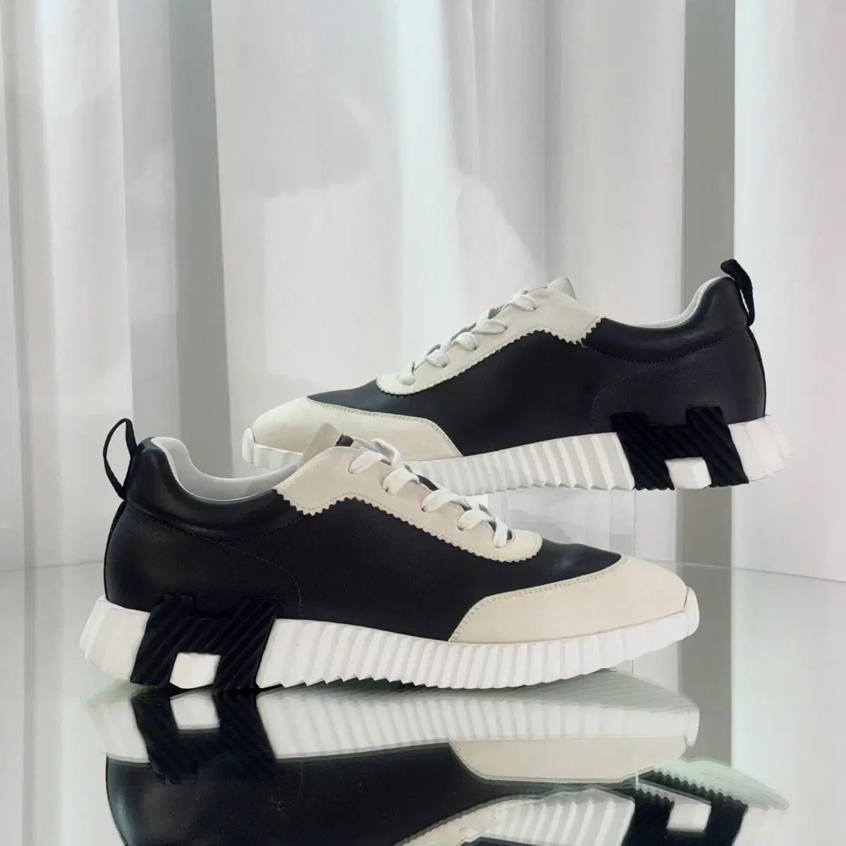 42サイズ ほぼ新品 Hermes エルメス バウンシング カーフスキン