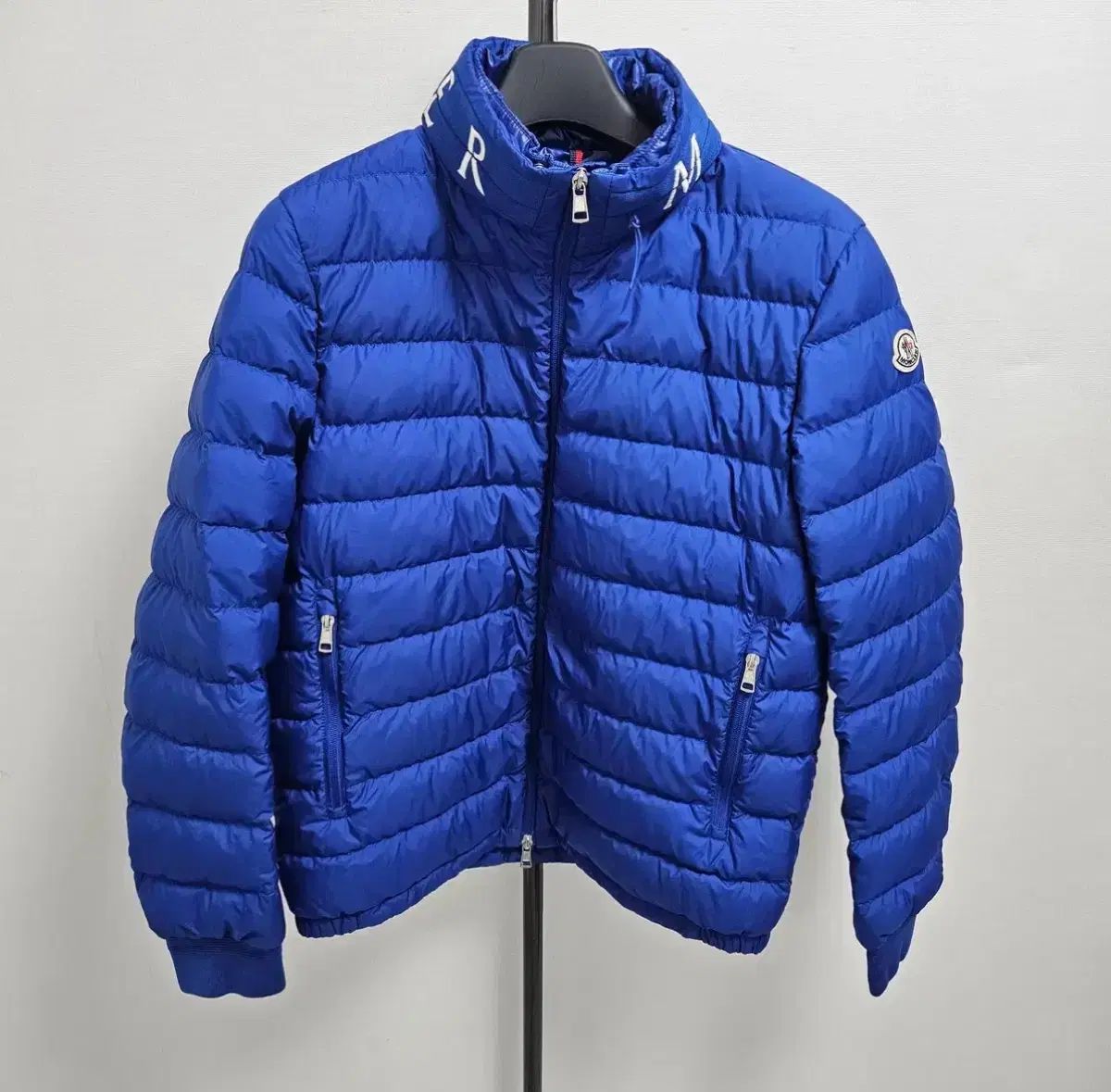 モンクレール アキ オ ダウン ブルー 3