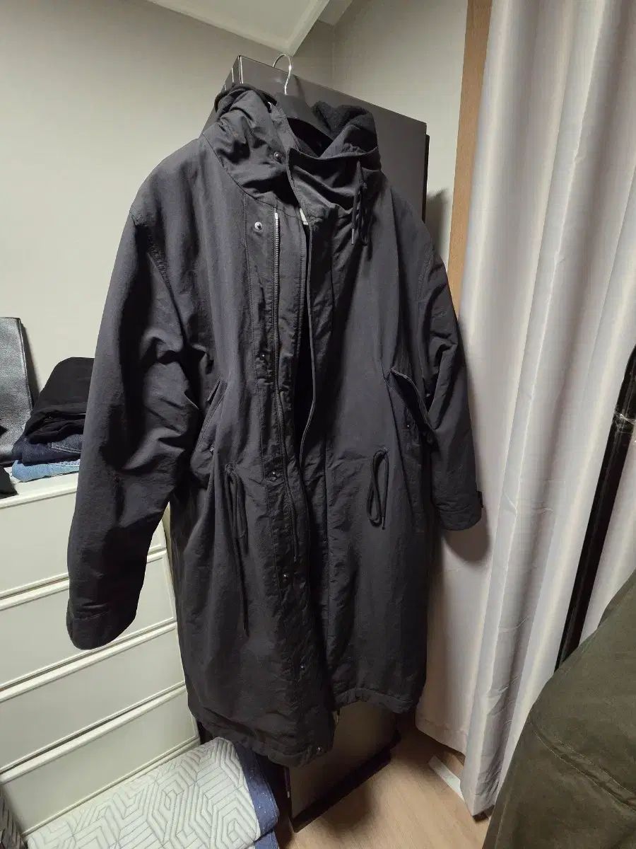 INTHERAW インザロウ テクニカル ロングパーカ ブラック