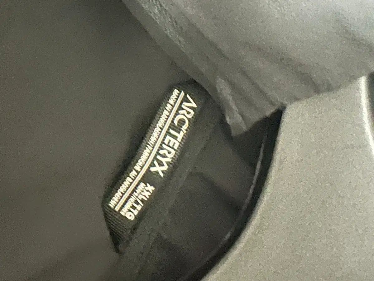 フーディー ブラック