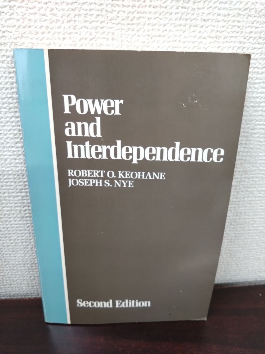 Power and Interdependence 洋書 洋書】【政治】 Power and