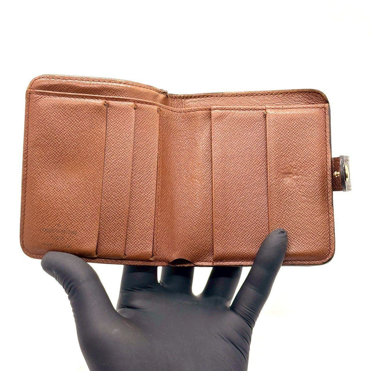 このサイズが、いちばん使える】 LOUIS VUITTON 二つ折り財布