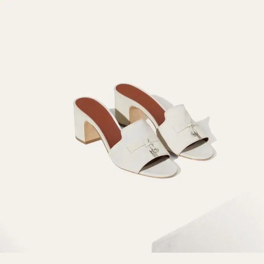 ロロ ピアーナ サマー チャーム サンダル ミュール ヒール スリッパ 36 5