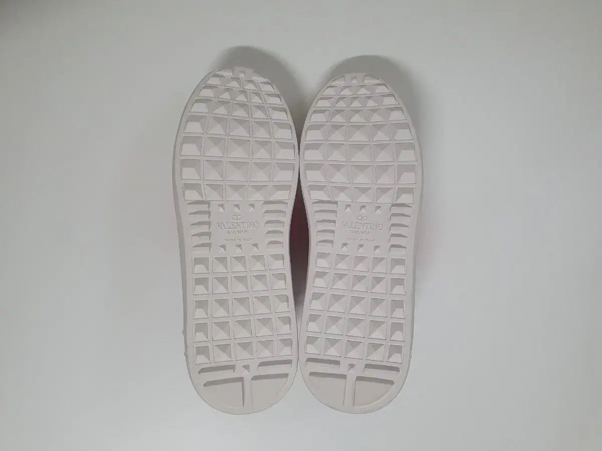 Valentino メタリック