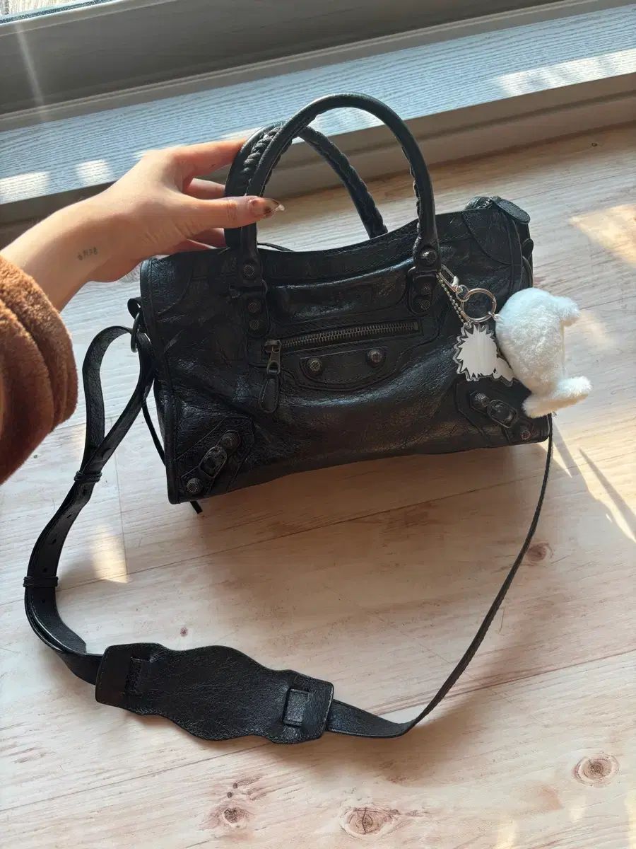 バレンシアガ シティ モーターバッグ スモール