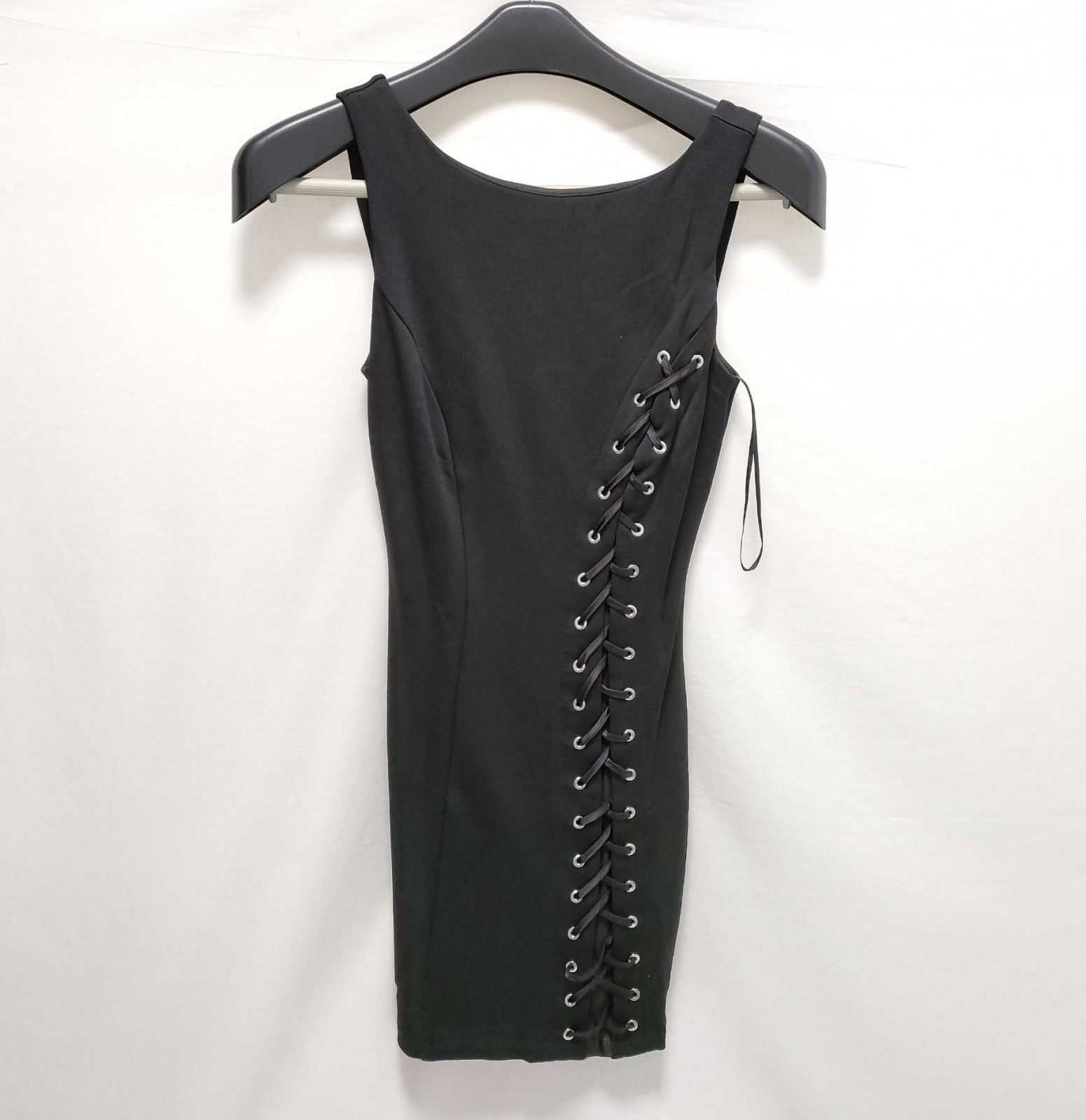 GUESS ゲス ノースリーブ ワンピース ドレス ブラック XS タイト GUESS ゲス ノースリーブ ワンピース ドレス ブラック XS タイト
