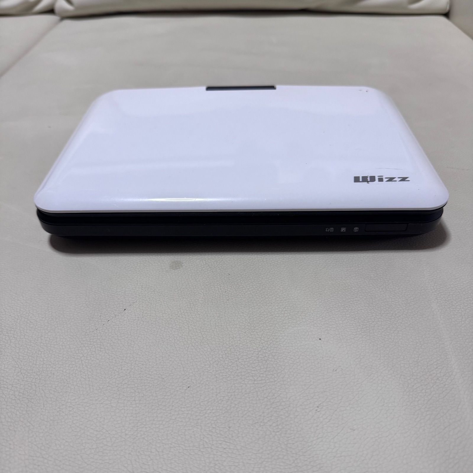 Wizz DV-PW1040 10.1インチポータブルDVDプレーヤー 動作確認済 - メルカリ