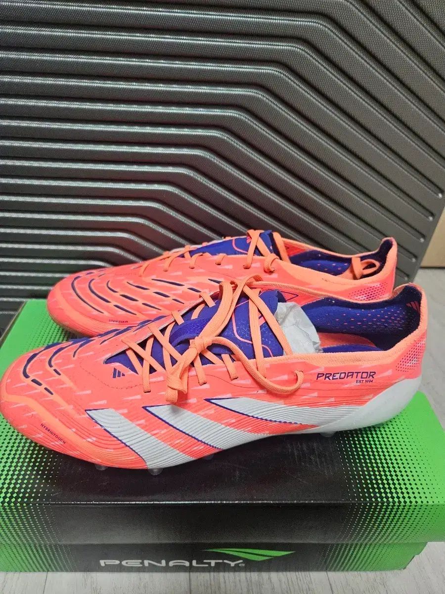 アディダス プレデター エリート ag 270 mm