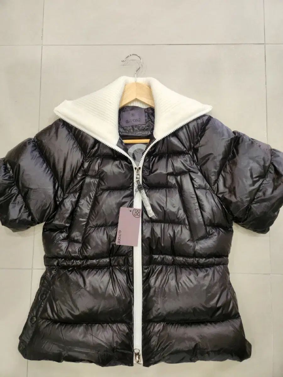 韓国 すぐ配送 G FORE ジーフォア ブラック グース ダウン M