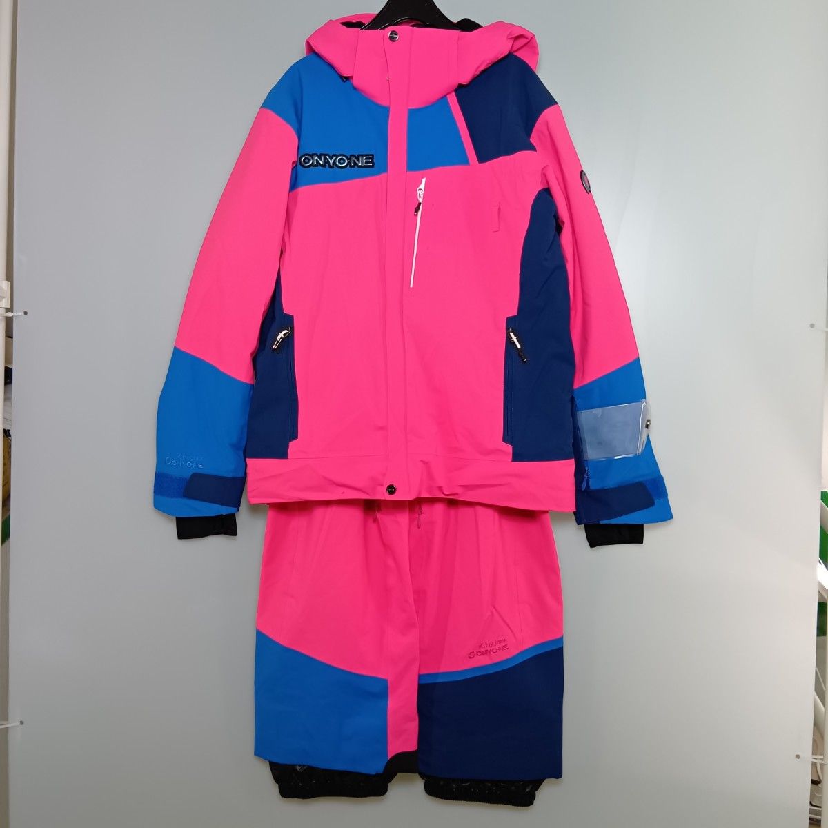 ◎◎ONYONE オンヨネ スキーウェア 上下セット ジャケットM パンツL