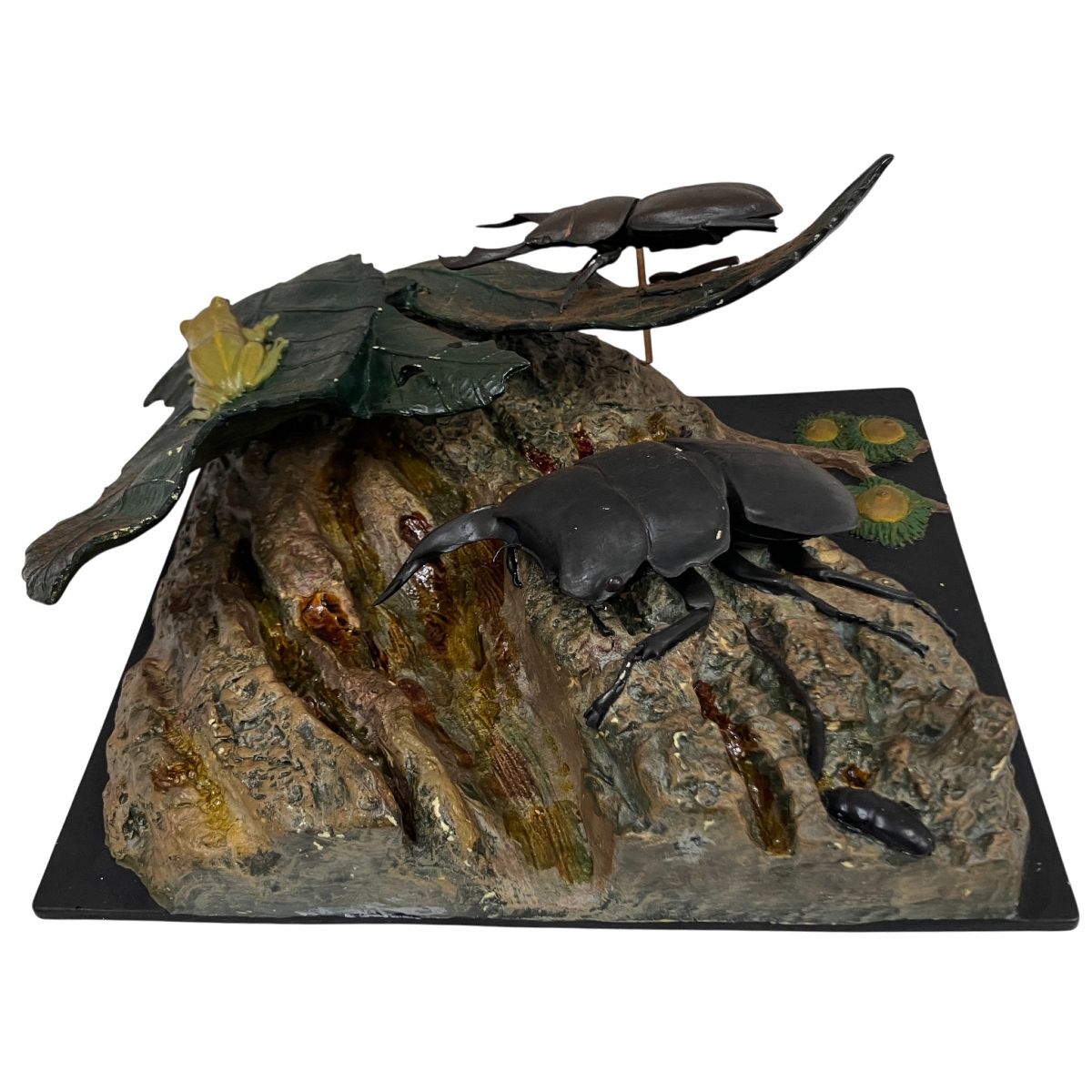 詳細不明 ジオラマ クワガタ カエル 自然 コレクション品 キット フィギュア