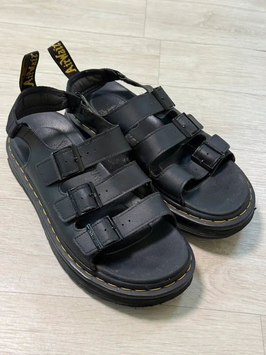 DR MARTENS ドクターマーチン ソロ SOLO ブラック ハイドロ 260