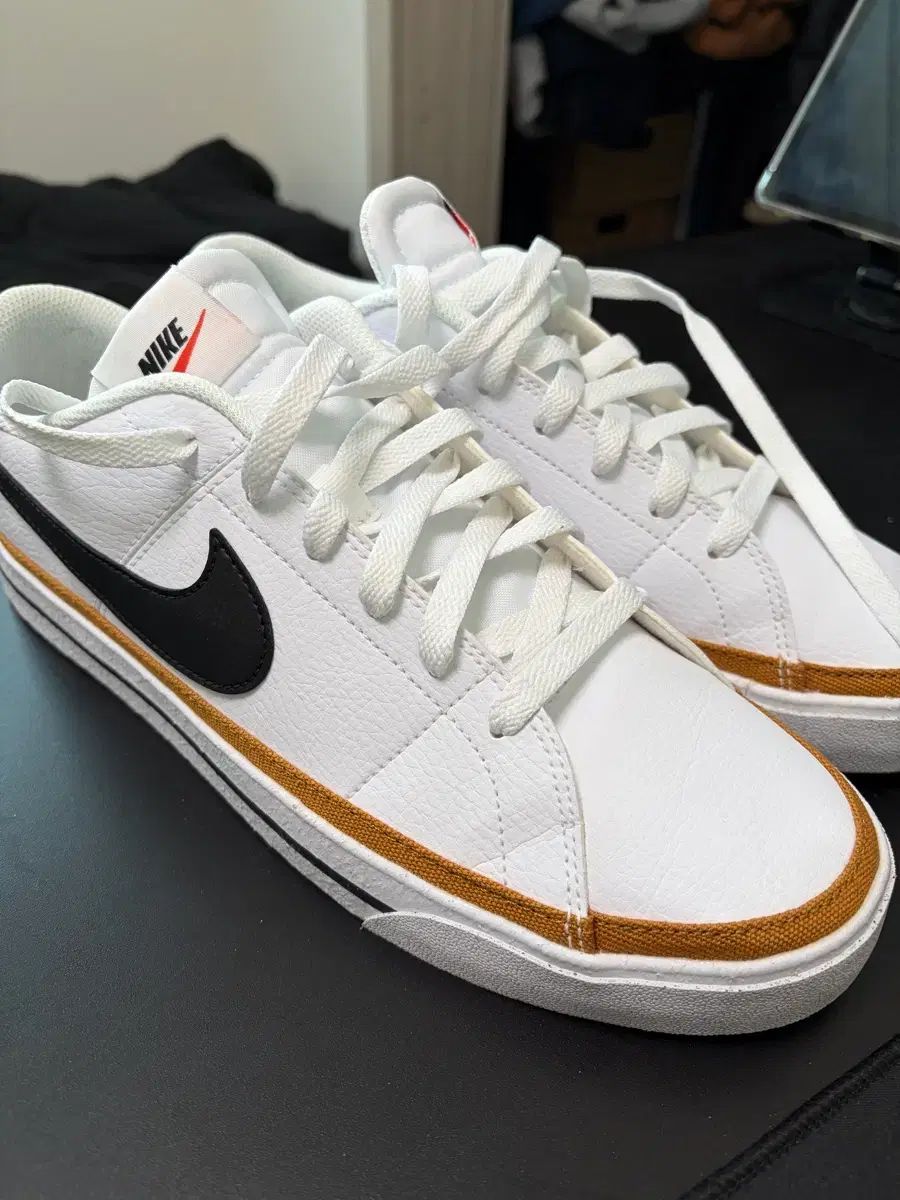 ナイキ コート レガシー 280 一回 着用