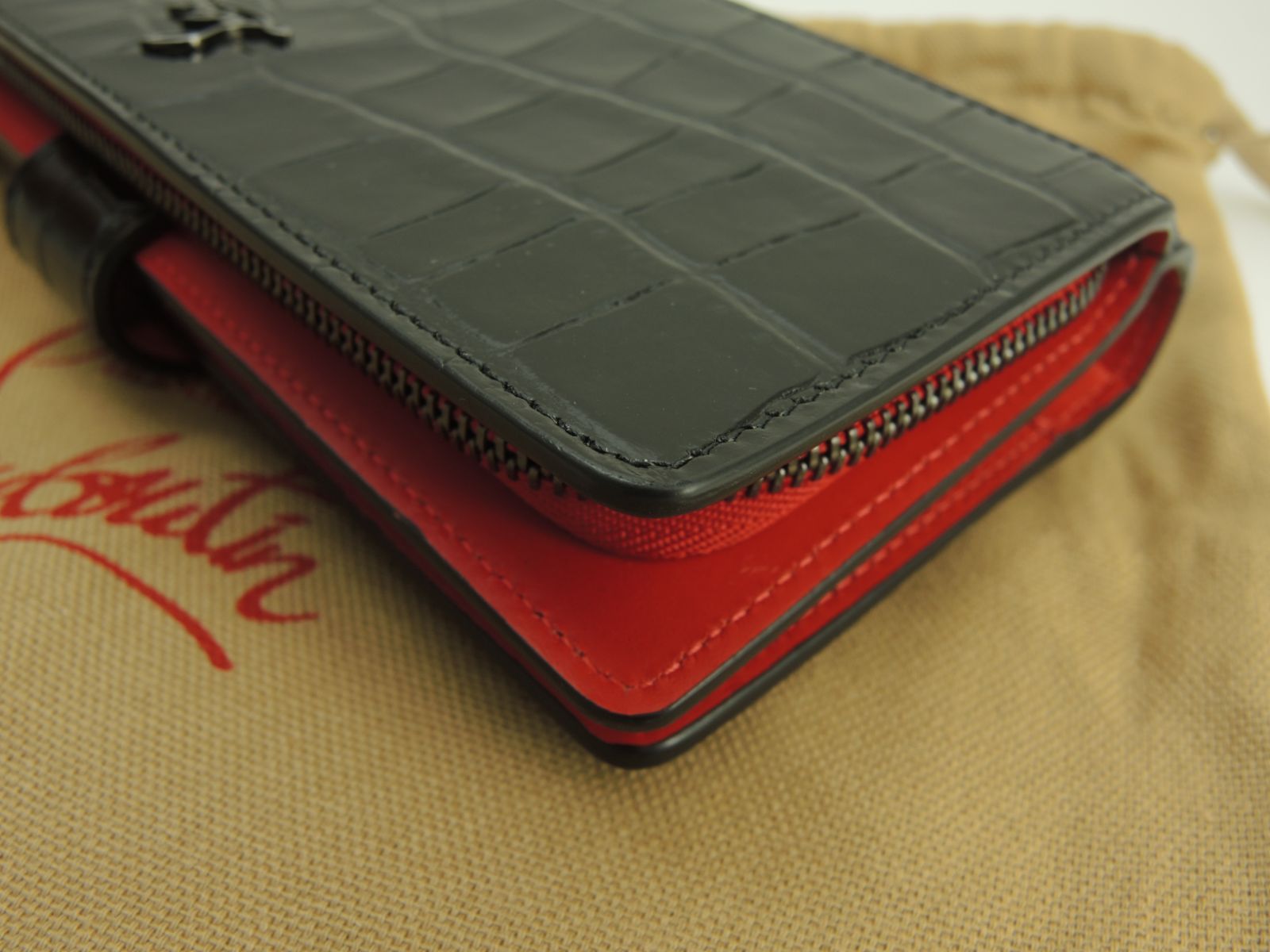 クリスチャンルブタン 2折長財布 パロマ クロコ型押レザー黒赤 ロング