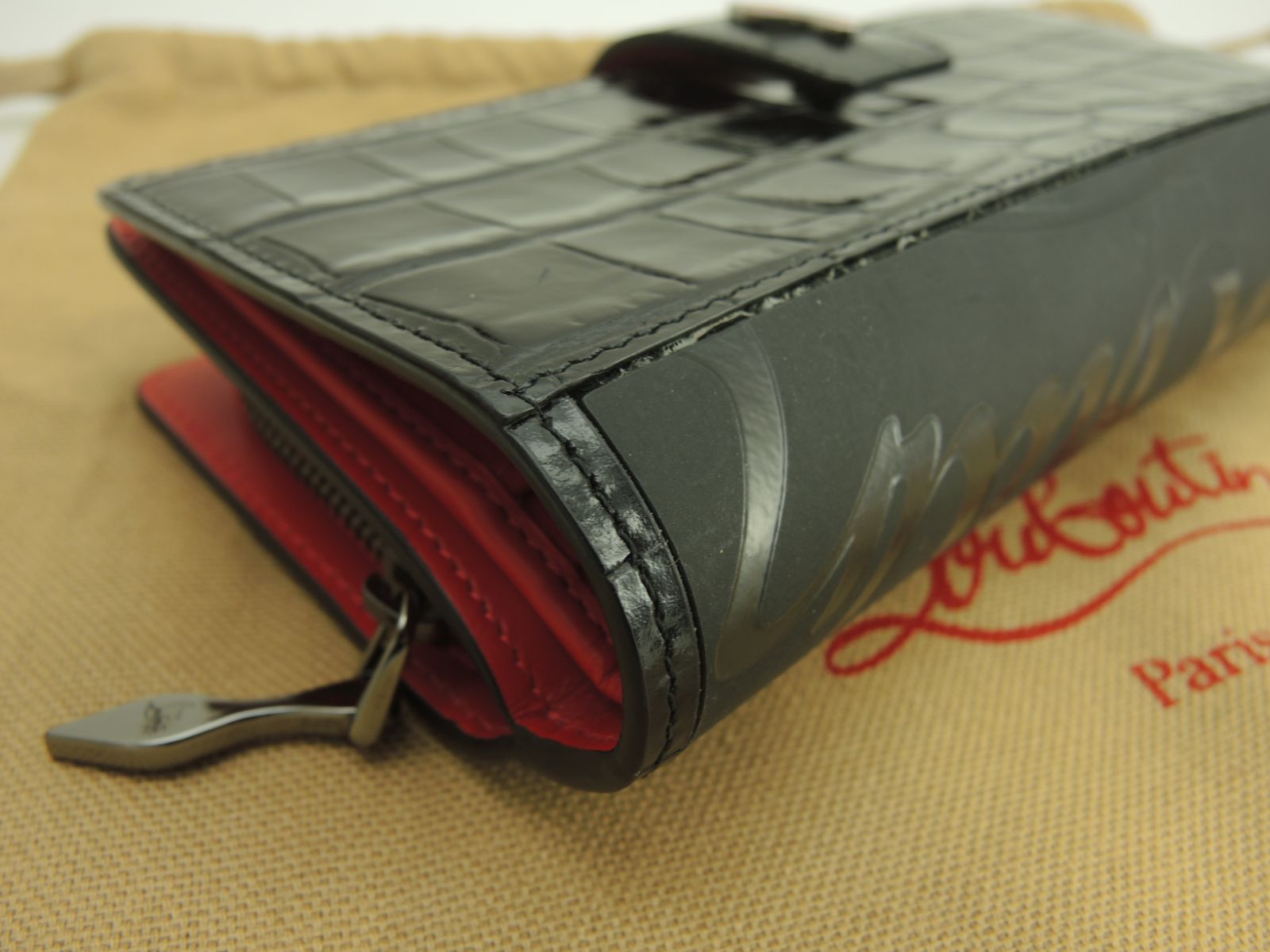 クリスチャンルブタン 2折長財布 パロマ クロコ型押レザー黒赤 ロング