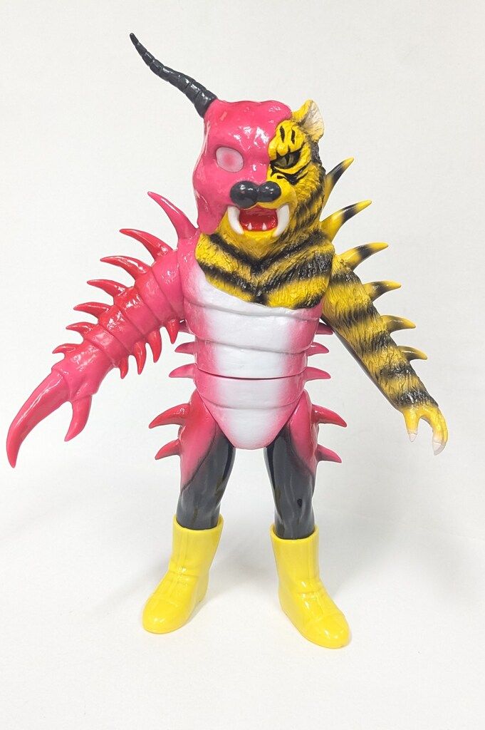 メディコム・トイ×東映レトロソフビ★ムカデタイガー 仮面ライダーに登場 メディコム・トイ 東映レトロソフビコレクション ムカデタイガー