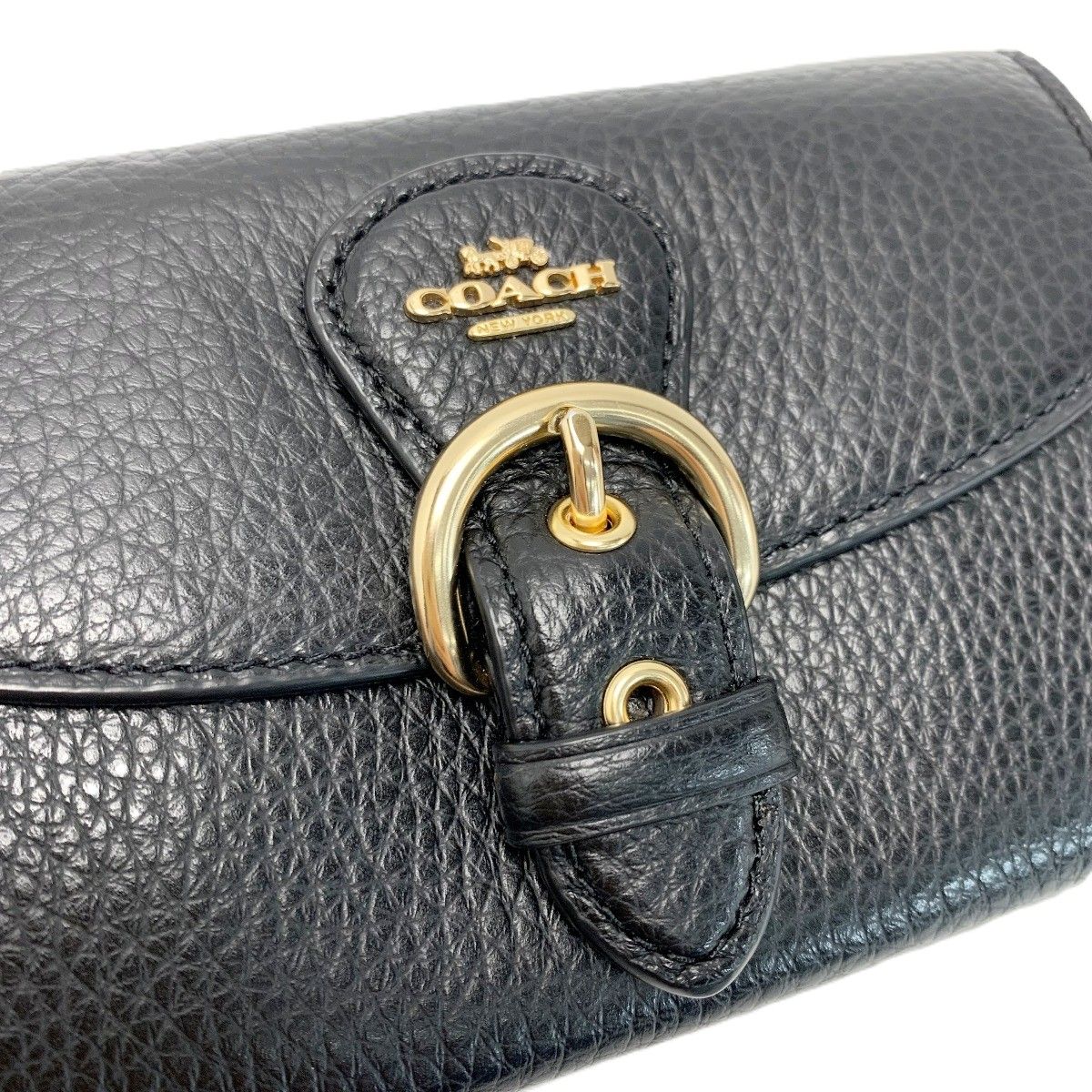 コーチ 2つ折り財布