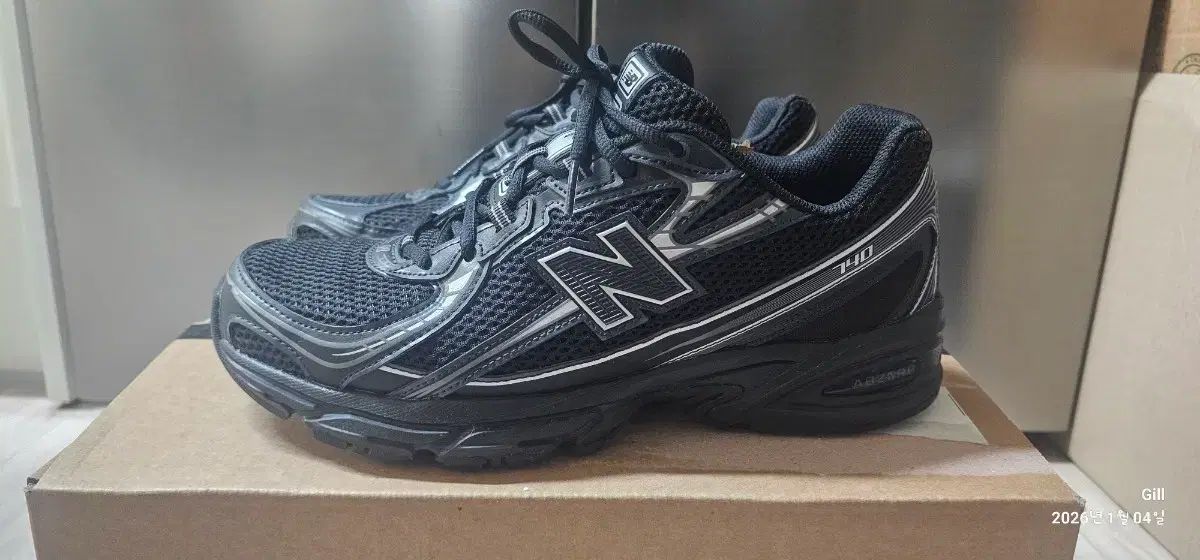 ブラック シルバー