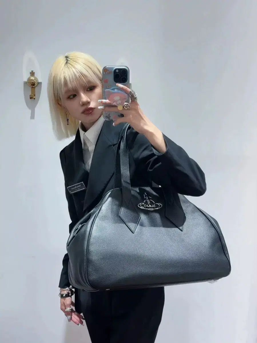 VIVIENNE WESTWOOD ヴィヴィアン ウエストウッド レディース ショルダーバッグ オーバーサイズ ママバッグ トートバッグ クロスバック