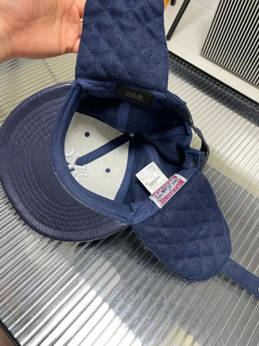 MLB ニューヨーク・ヤンキース 帽子 冬版 VTG イヤーフラップ - メルカリ