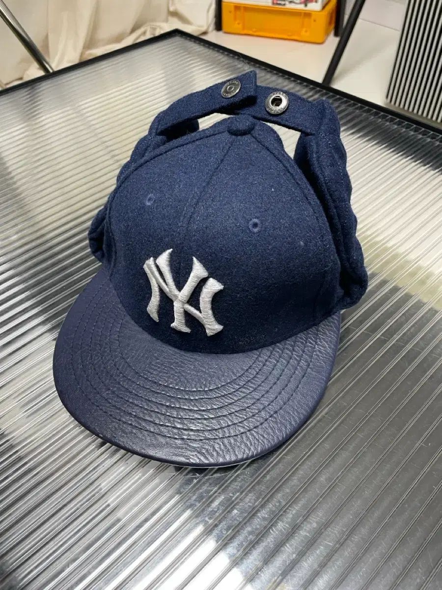 MLB ニューヨーク・ヤンキース 帽子 冬版 VTG イヤーフラップ - メルカリ