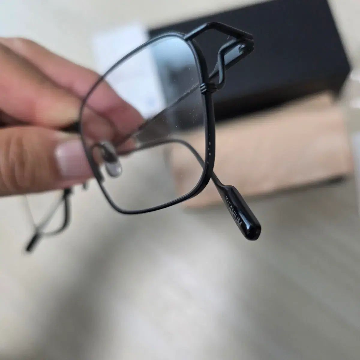 オータス ブラック