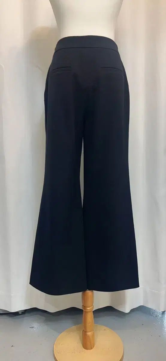 23年 LANVIN Collection ブラック スラックス 状態良好