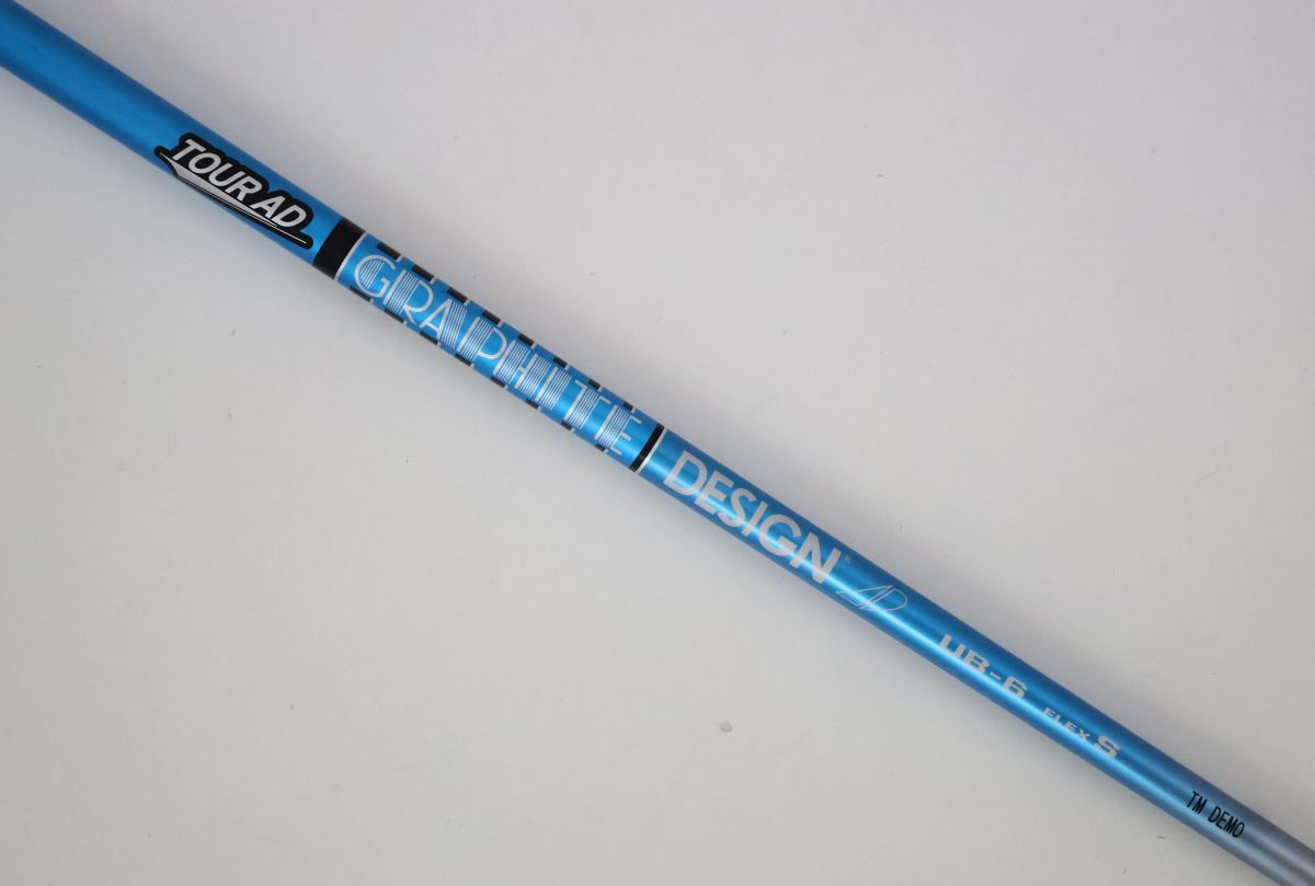 ○訳有激安！テーラーメイド ドライバー用スリーブ付き！グラファイト