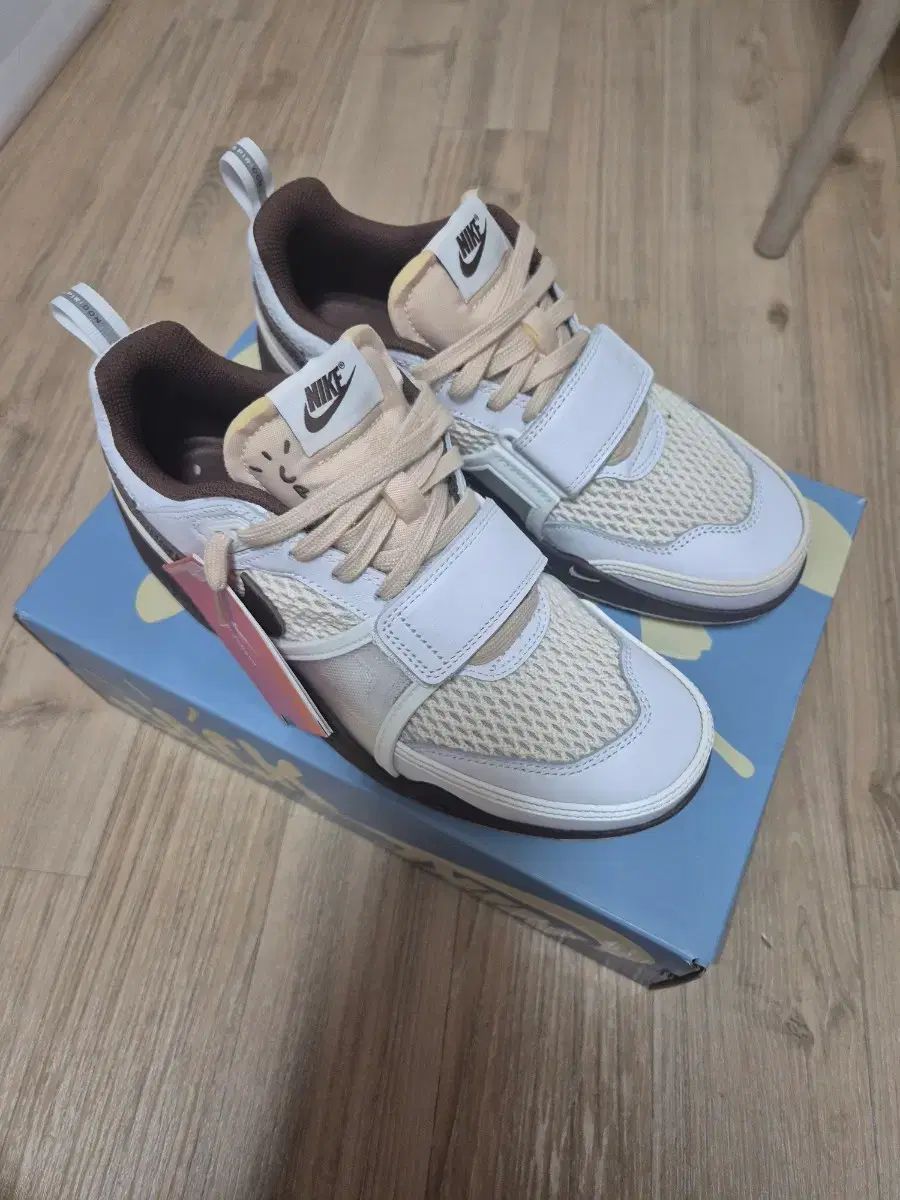 トラヴィススコット ズームフィールド 260