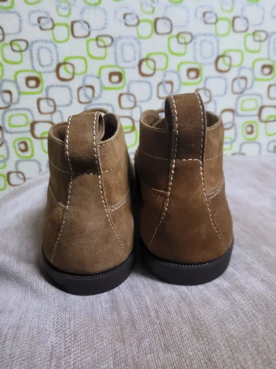 スウェード チャッカブーツ