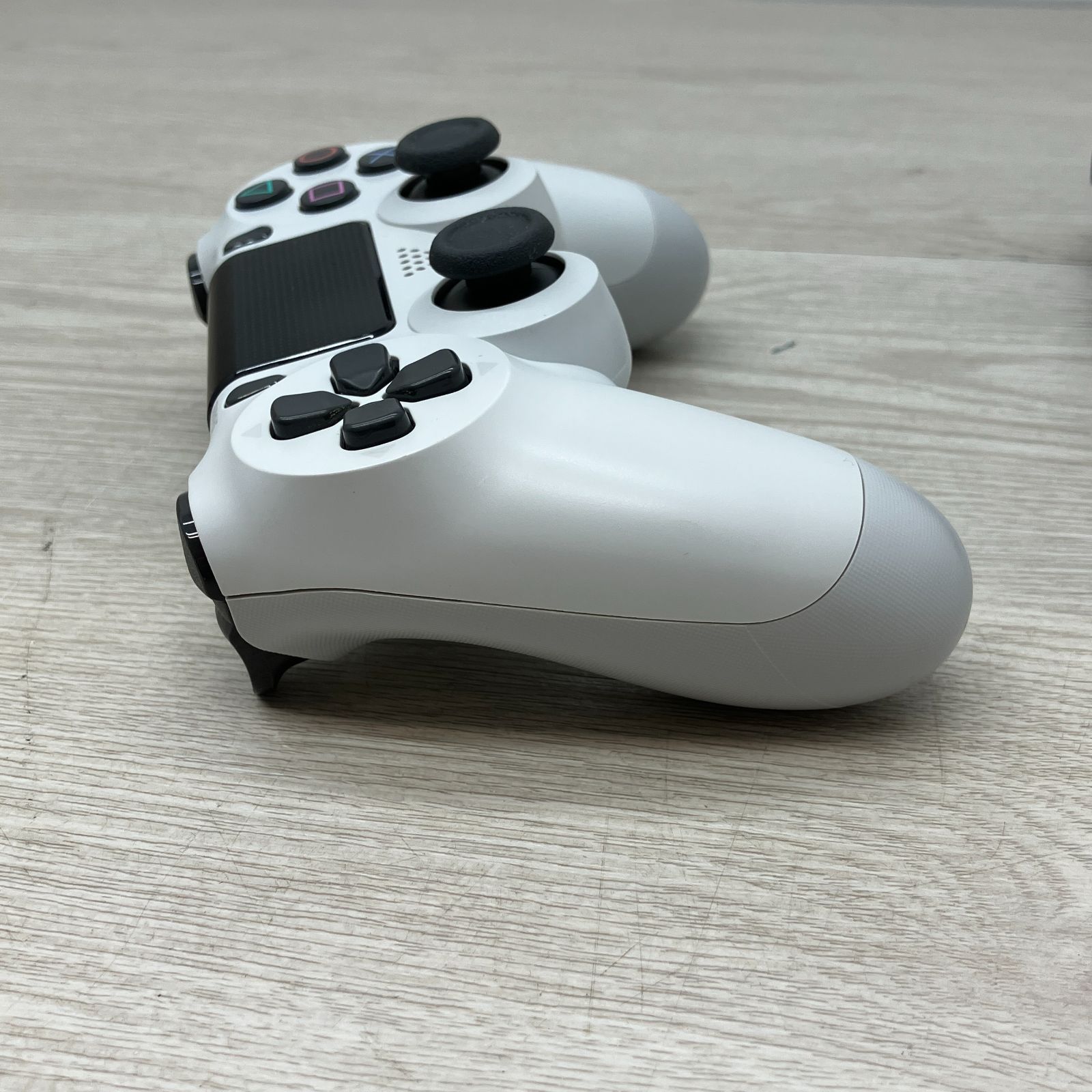 純正品】 PS4 ワイヤレスコントローラー CUH-ZCT2J デュアルショック4