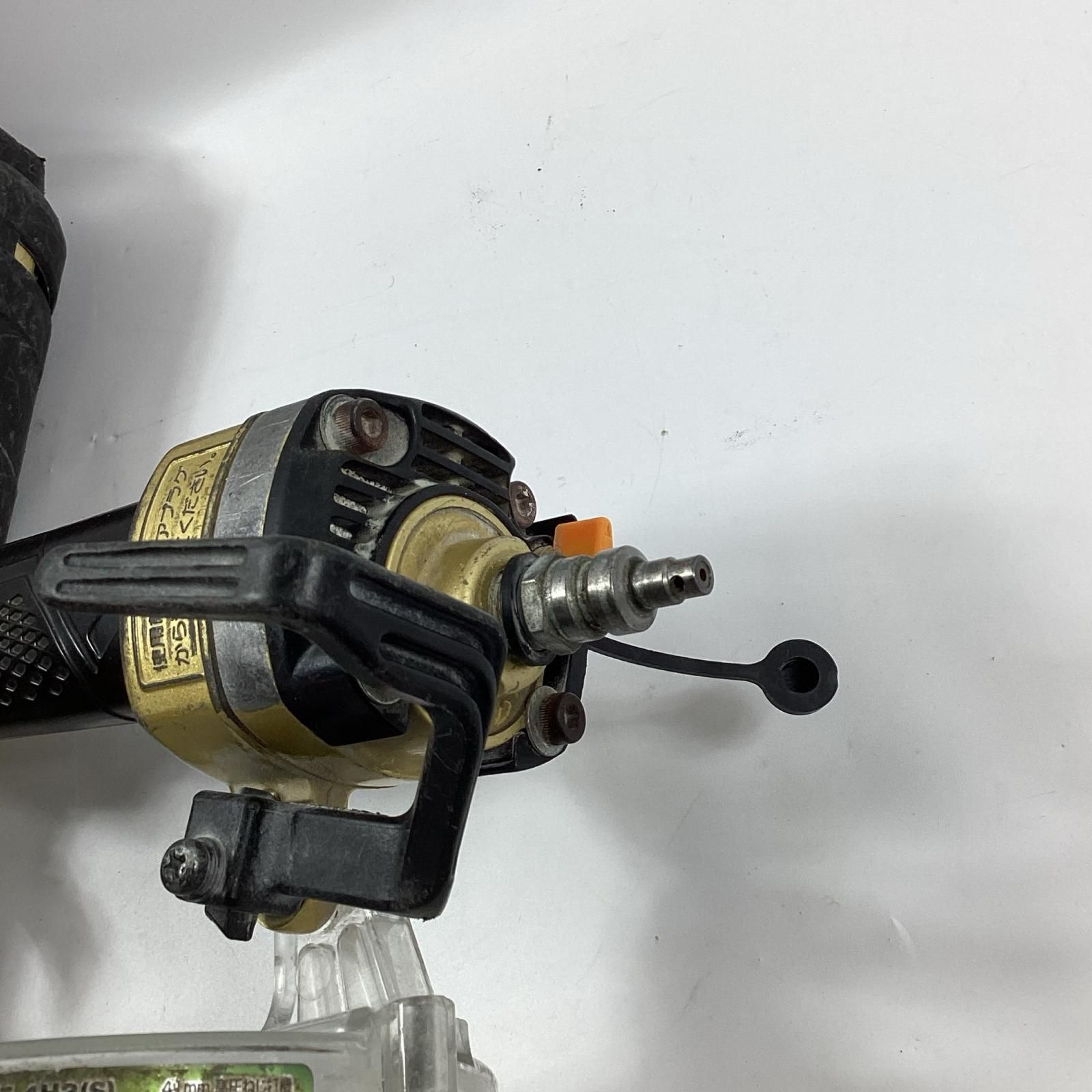 日立 エア釘打ち