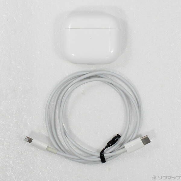 中古品〕 Lightning充電ケース付き AirPods 第3世代 MPNY3J／A【349