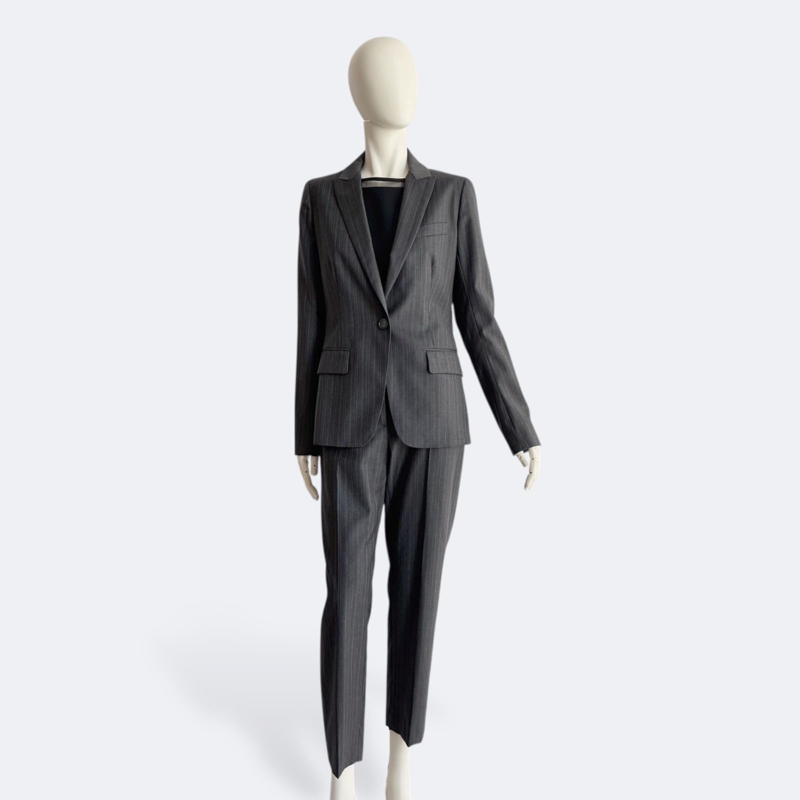 【極美品】theory セオリー スーツ 上下　グレー ストライプ 希少　M　S Theory luxe セオリーリュクス パンツスーツ グレー ストライプ - メルカリ