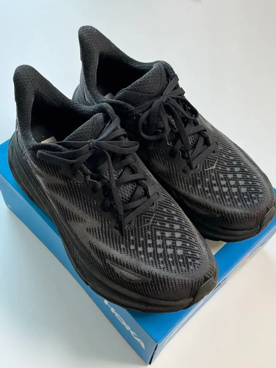 HOKA ONE Clifton 9 WIDE Black 270 mm US