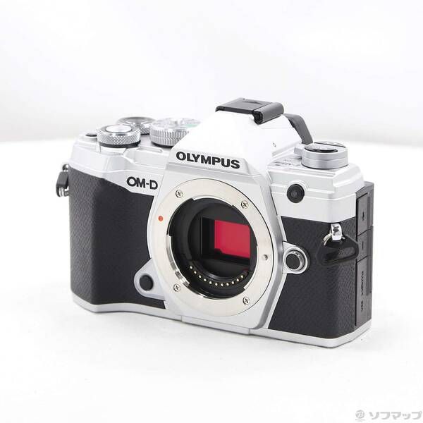 中古品〕 OM-D E-M5 Mark III ボディ シルバー【269】 - メルカリ
