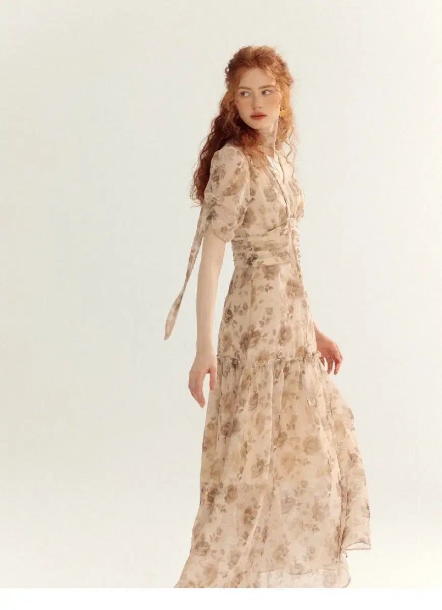 シンスゼン ビエンナ タイ ロング丈ワンピース フラワー パータン シフォン パフ 袖