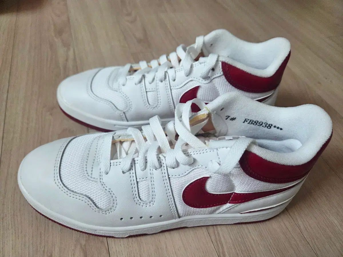 NIKE ナイキ スニーカー マックアタック fb 8938 250